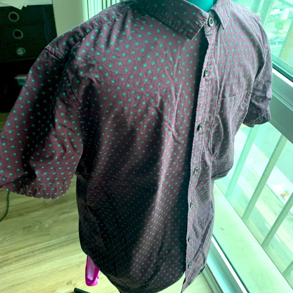 Button down shirt - Picture 2 of 2